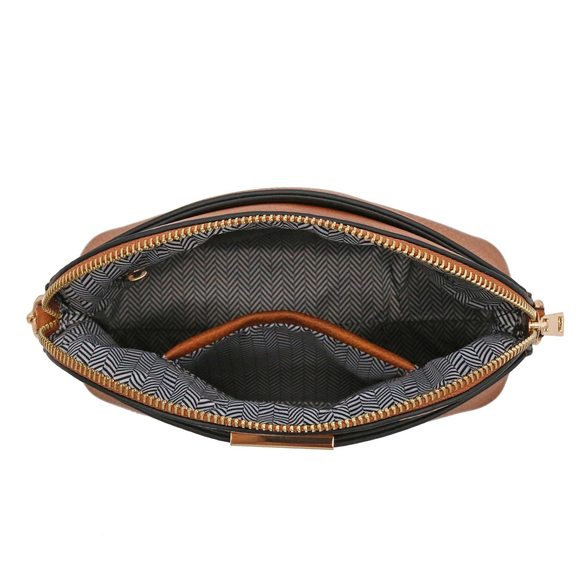 Leopard Print Small Dome Crossbody With Chain Strap Neo Tan B) - Picture 6 of 7